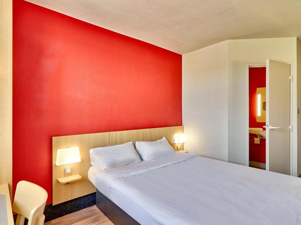 B&B Hotel Clermont-Ferrand Gerzat Esterno foto