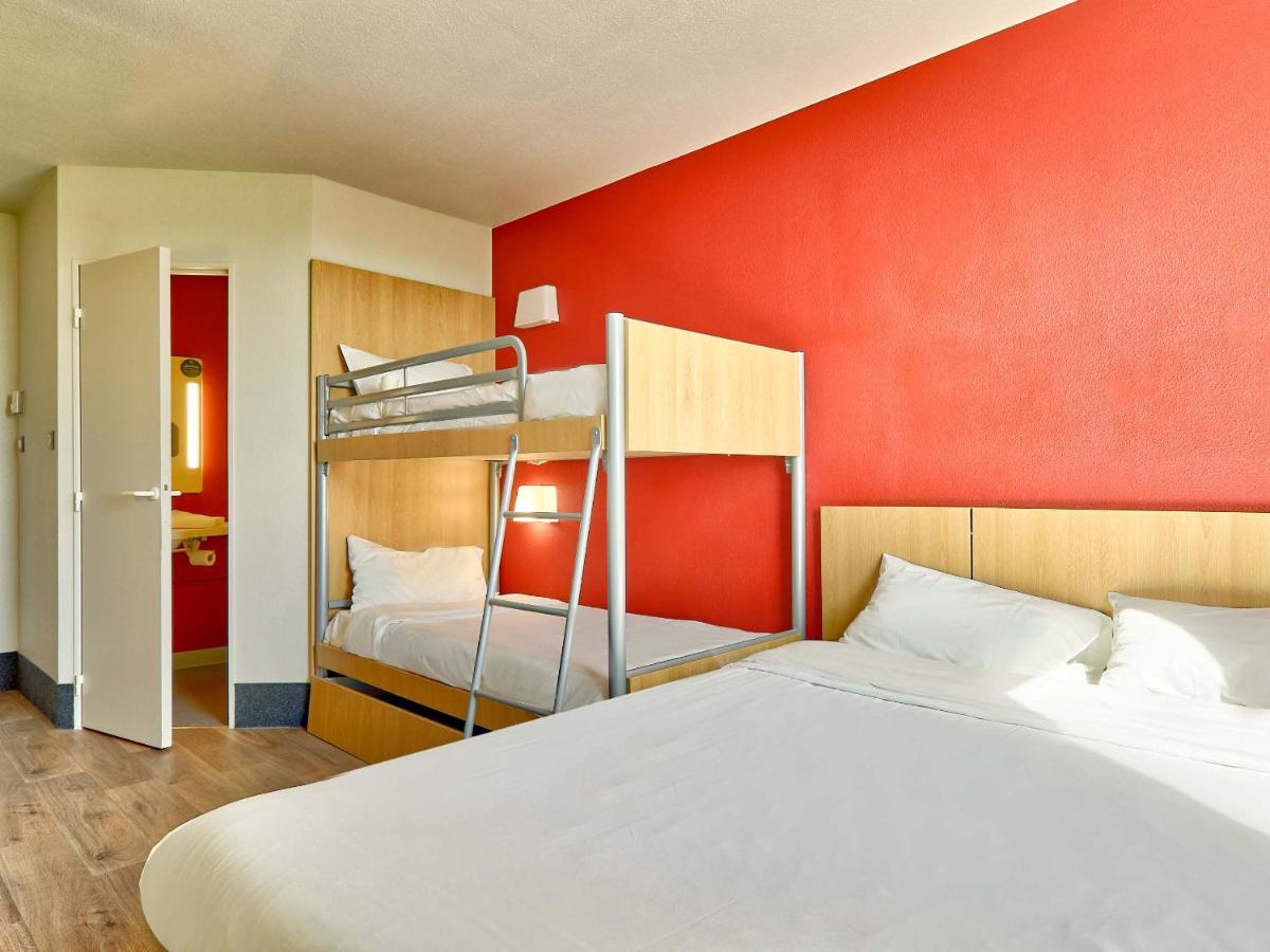 B&B Hotel Clermont-Ferrand Gerzat Esterno foto